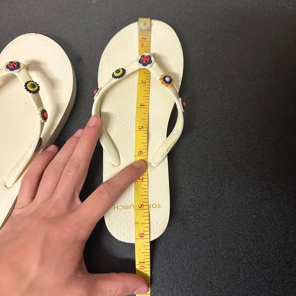 Tory Burch Marguerite Embellished Flower Flip Flops Ivory Size 5 Pool Sandals